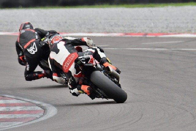 Partager les connaissances sur le web.