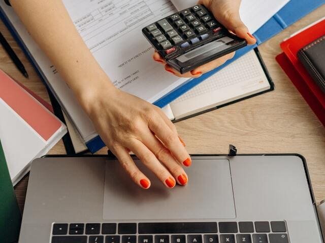 Partager les connaissances sur le web.